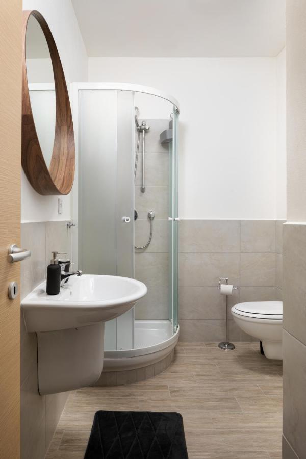 Prague Days - Minimalist Apartment - Easy City Access Exterior photo